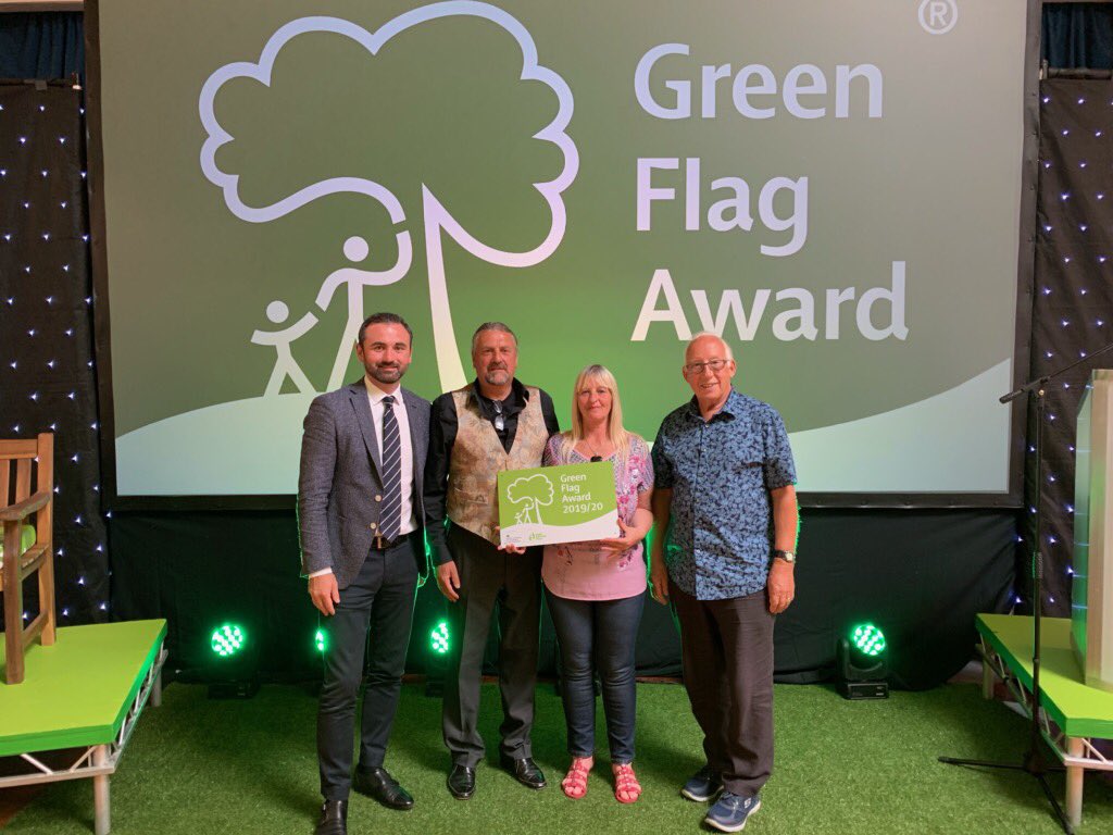 East_Bierley's tweet photo. Today’s Award winning team from EBVPS at the award ceremony receiving East Bierley’s @GreenFlagAward #GreenFlagAward19 https://t.co/Zb0ttmeioL
