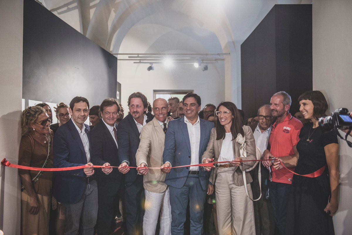 inretetweet's tweet photo. Inrete ancora con @JanssenITA a fianco di https://t.co/4UocxEHKNg per l'inaugurazione della mostra #Cicatrici, che arriva alla GAM di Catania. La vita oltre la malattia raccontata attraverso l'arte nelle opera dei B.Livers, giovani pazienti affetti da gravi patologie croniche. https://t.co/K3BFdue3gh