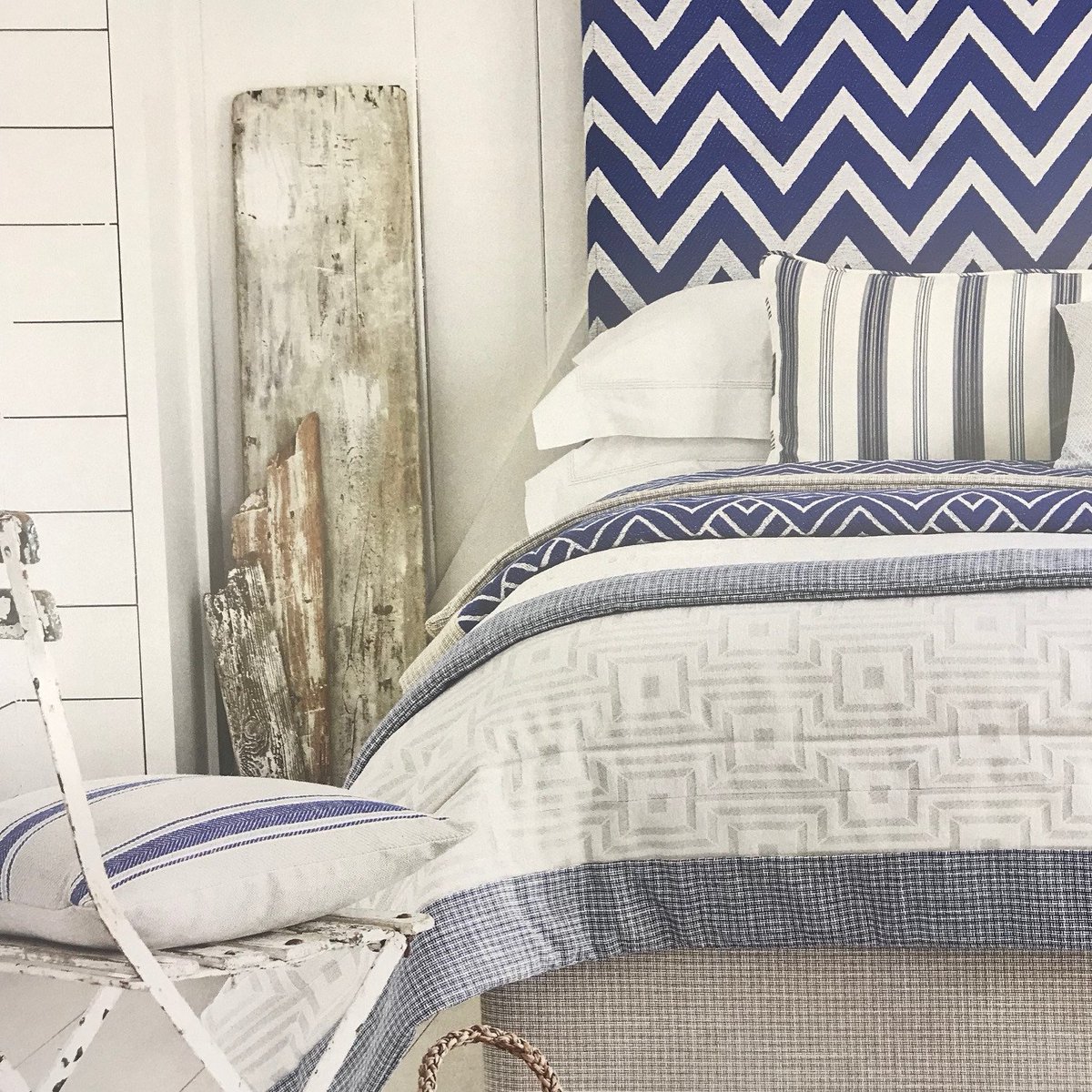 🏖️COASTAL 🏖️ The sun came out today in Suffolk (about time!) &amp;  we just want to be beside the sea! No one does nautical quite like <a href="/Ian_Mankin/">Ian Mankin</a> find their stunning stripes in our #madetomeasure range *Get 20% off with Sale Code SUNNY20* naturalcurtaincompany.co.uk