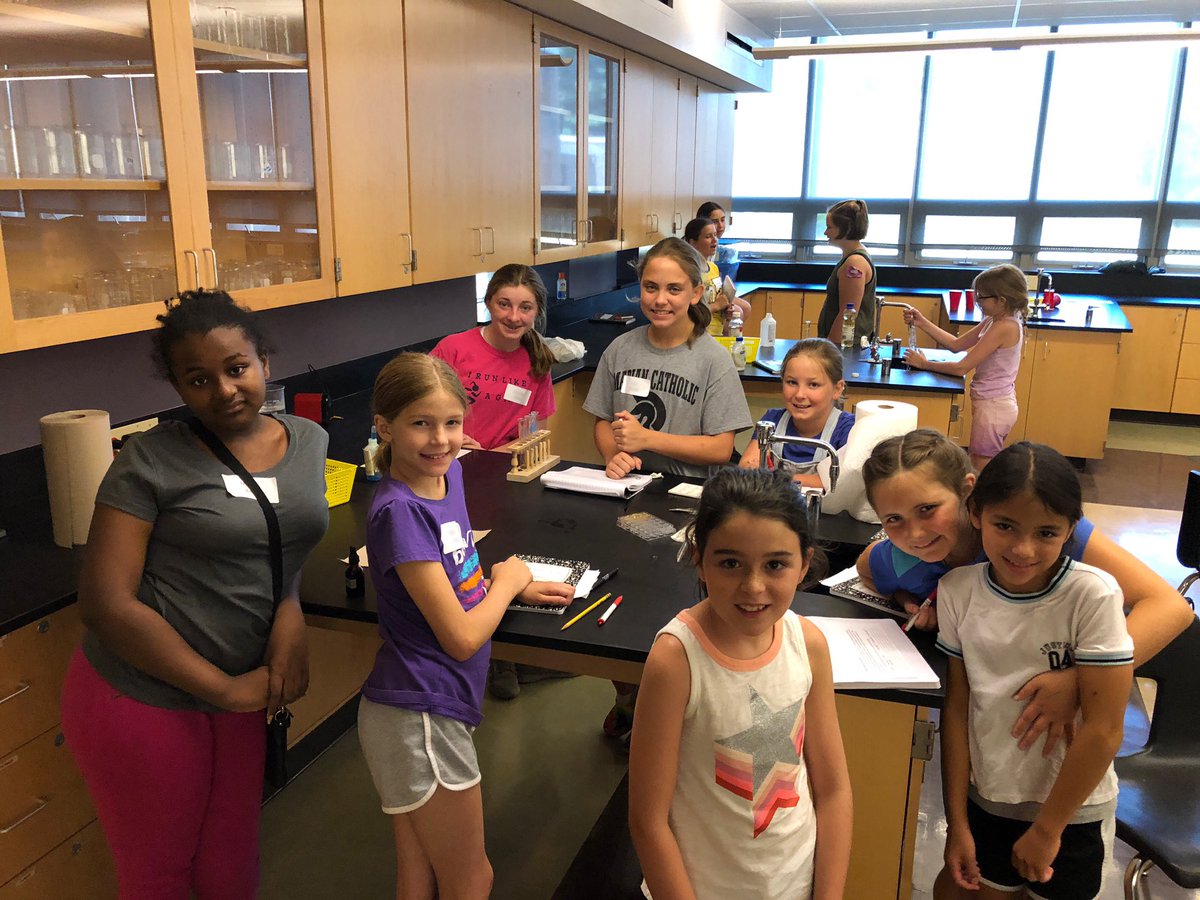 McAuleyMacs's tweet photo. STEM campers experimented with different liquids to create a density column, tested baby food for various macromolecules, and built inertia towers! #STEM #STEMcamp2019 #futuremacs #mightymacsummer2019 #mcauleylifetimeadvantage https://t.co/p953SfXAKY