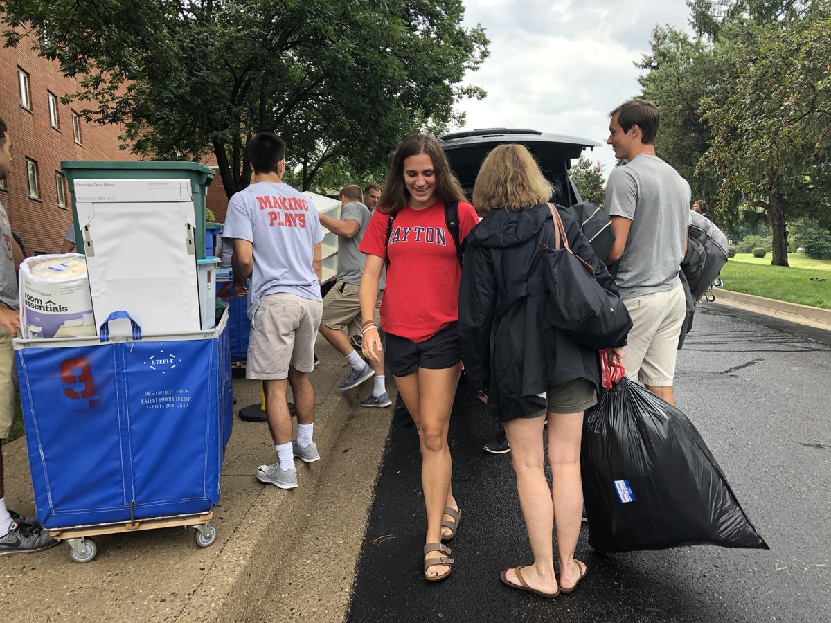 🚨ATTENTION: There is one month until move-in. We repeat, one month until move-in.🚨