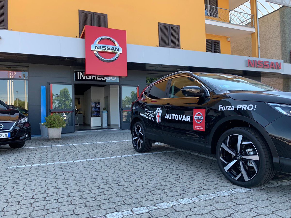 ProVercelli1892's tweet photo. La nuova stagione si avvicina ed anche per quest'anno scenderemo in campo affianco alla F.C. Pro Vercelli 1892 β½οΈπ₯
supportandola fornendo in dotazione il nostro super #NissanQasqhai ππ #ForzaPro π¦π¦
#Autovar ππ https://t.co/VssK6Xaxnm