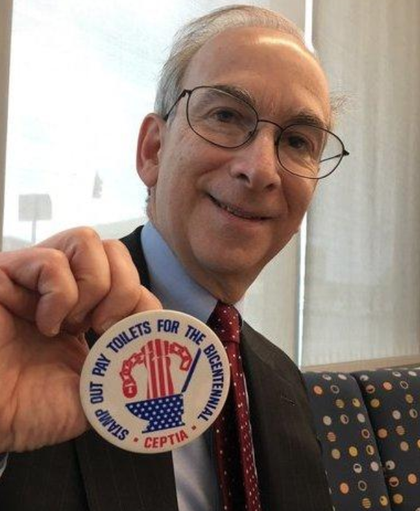 In 1970, after being disturbed seeing pay toilets at a Pennsylvania Turnpike restaurant, high schooler Ira Gessel & three classmates founded the Committee to End Pay Toilets in America. Their goal: "to eliminate pay toilets in the U.S. through legislation & public pressure."<2/8>