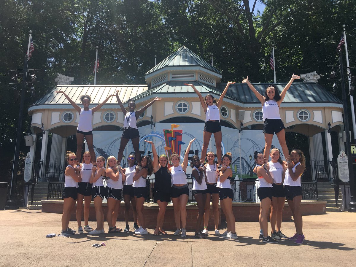 olacheers's tweet photo. As summer comes to an end... we celebrate. Time for some fun. We are Ola. #olastrong #BetterTogether https://t.co/CfE71h3xYp