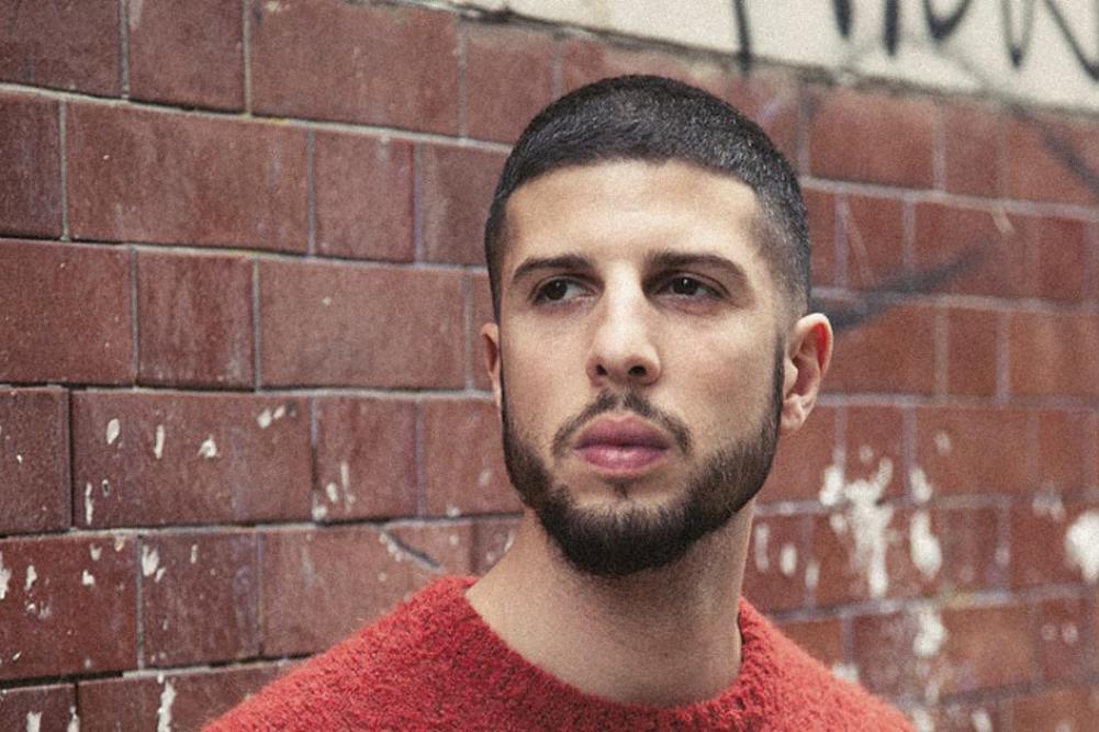soliquidas's tweet photo. @Anthony1983 - the British-born Cypriot who fell in love with poetry and ended up devoting his whole life to it. Via @soliquidas >> https://t.co/2KFAqou6Sw
.
.
.
#poetry #lifestyle #culture #founder #publisher #teacher #talent #poetryslam #performer #expression #soliquidas https://t.co/nVLHXmgAYn