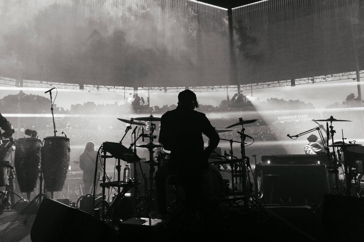 Every song that I've ever heard
Is playing at the same time, it's absurd.                                                     📸: <a href="/thesupermaniak/">María José Govea</a>