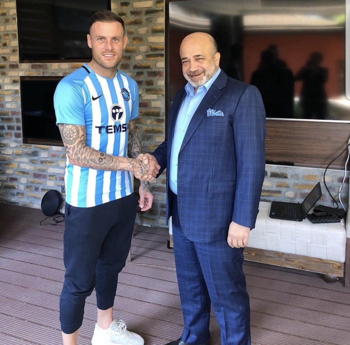 StormSportsX's tweet photo. Done Deal ✅ 🖊We Are Delighted To Announce Anthony Stokes Signs 2 year Deal With Turkish side @AdsKulubu  Today 👏🏼👏🏼👏🏼👏🏼👏🏼 Congratulations Anthony 🎉 

#anthonystokes #stokes #deal #donedeal #signed #stormsportsx #adanademispor https://t.co/0Sq8JIXHUL
