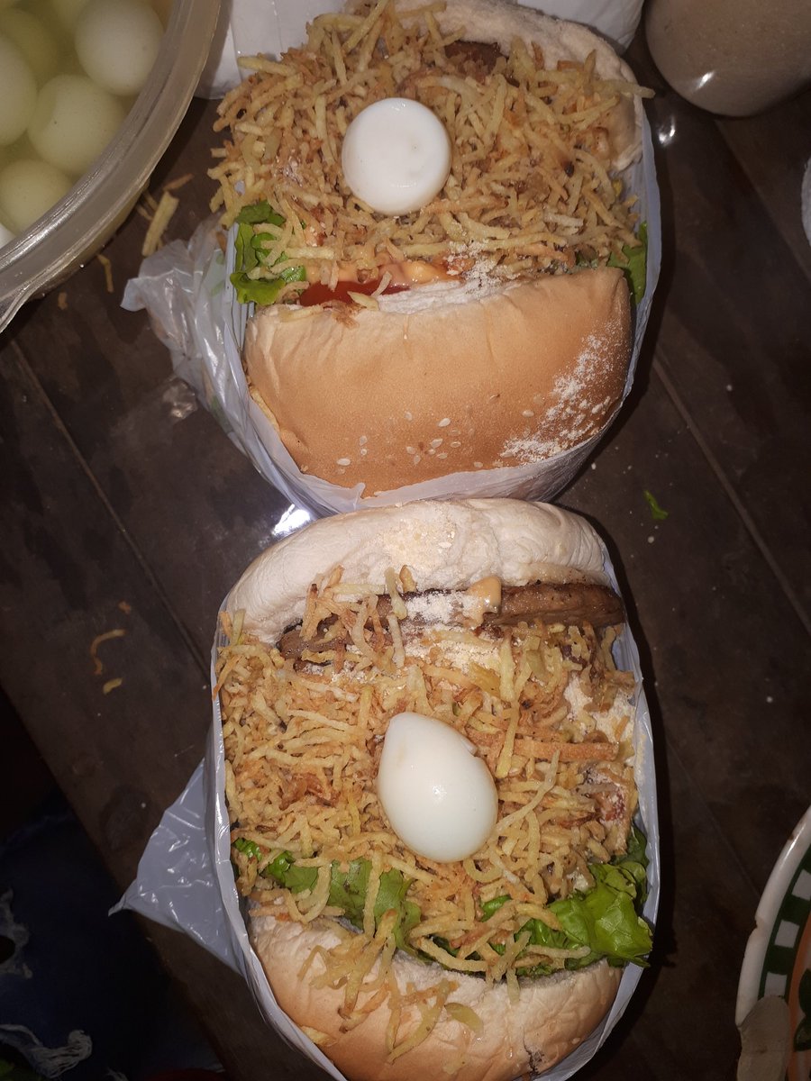 DosUniso's tweet photo. Ta frio né, rs .
Sair de casa pra que se o lanche pode ir até você! Com.taxa de 3,00  Temos o mata fome 14,00
×-tudo 10,00 
Duplo cheddar 8,00
Além dos combos ,das barcas e do frango a passarinho https://t.co/pgEbNUFpuy