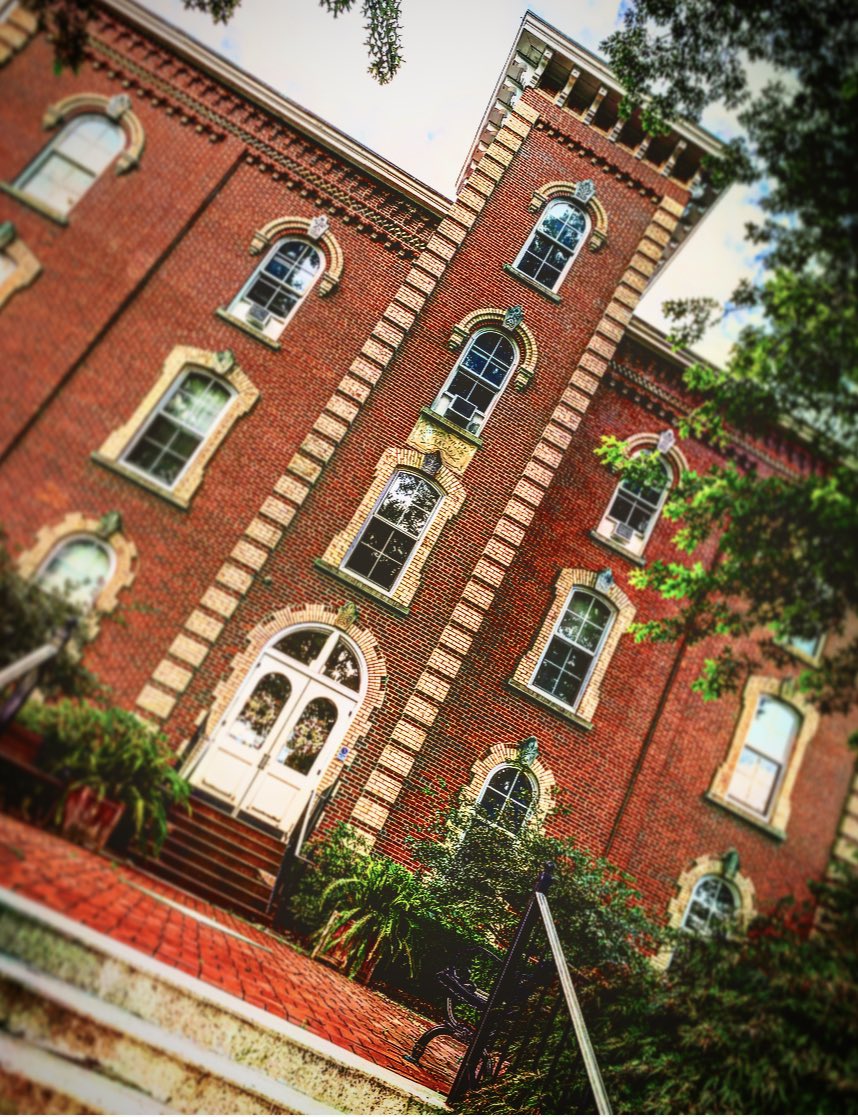 ParanormalPurs2's tweet photo. Exploring haunted locations. #subscribe to our #youtube channel link in our bio. #hauntedparanormal #haunted #paranormal #exploring #hauntedcollege #hauntedschool #youtuber #youtubers #scary #creepy #ghost #ghosts #ghosthunter #ghostnation #ghostadventures #hauntedtowns https://t.co/hJu708e4EY