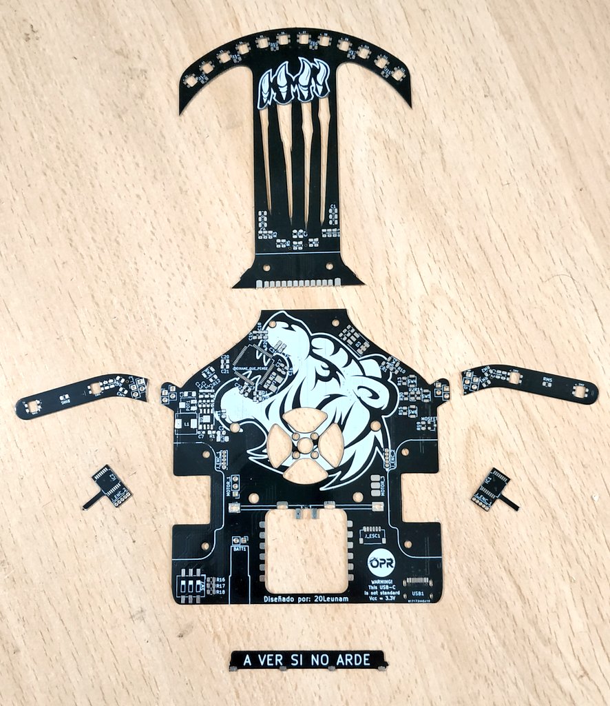 OPRobots's tweet image. Nos han llegado las PCBs de #FujitoraBot Robot siguelineas #Brushless 🤩🤩🤩 LA SAV NOS INVADE!!!