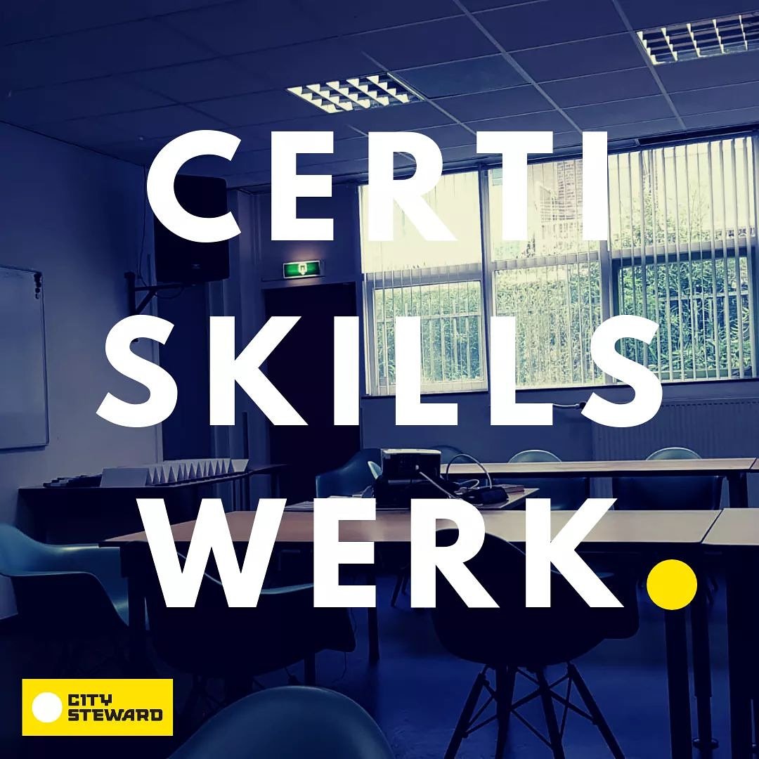 We zijn gisteren gestart met een nieuwe groep voor onze #certificaten- en #werkskillstraining. Alweer de 4e groep van 2019, gevuld met #jongeren uit #Feijenoord, #IJsselmonde en #Charlois. De komende weken staan in het teken van persoonlijke ontwikkeling, certificaten en #werk
