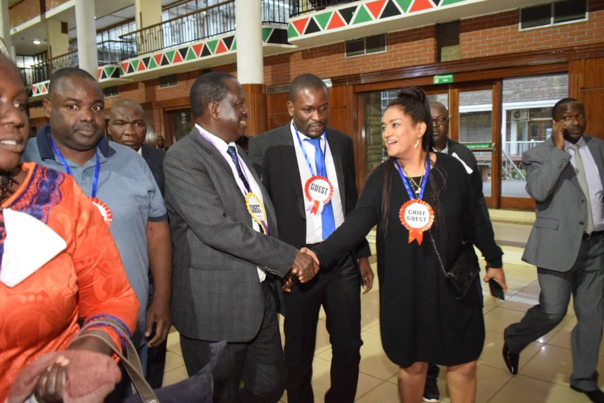 ProcessDigtal's tweet photo. #Nairobi Women Rep Hon Esther Passaris @EstherPassaris this evening join AU Representative Hon Raila @RailaOdinga in a fundraising meeting for the funeral of the late Joe Kadenge #ripkadenge where over 5 millions was raised including donation from President Kenyatta https://t.co/sYArQjUJzm