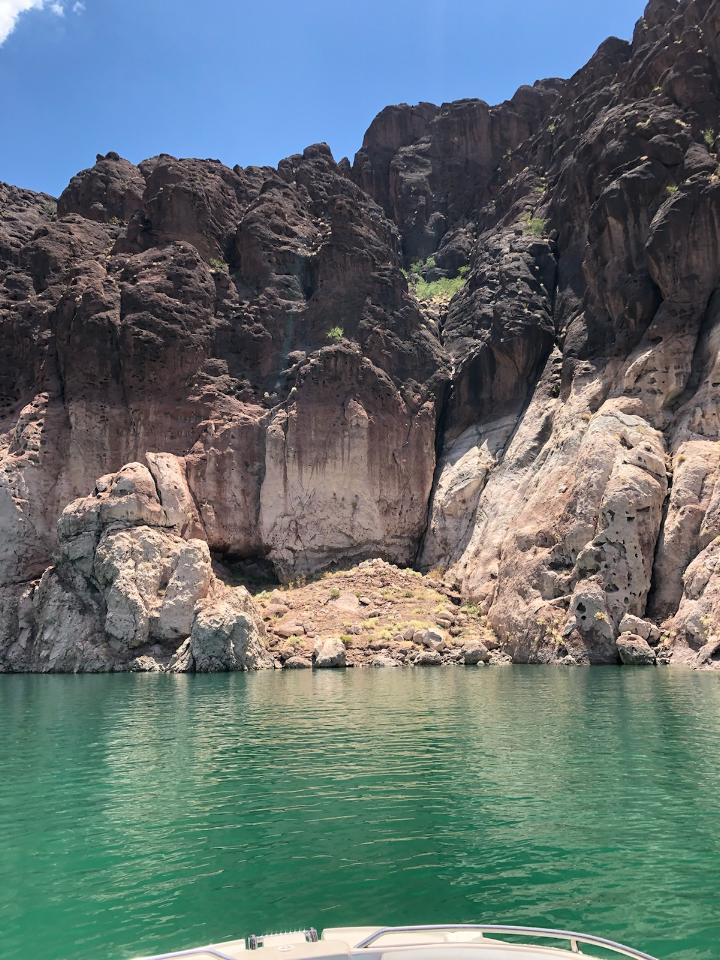 sincityracing's tweet photo. Absolutely amazing day at the lake on Saturday!
#larsonboats #lakemead #nobaddays #dontlookback https://t.co/EEjnTXffqj
