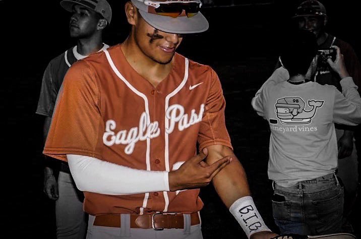 _VP15_'s tweet image. Beyond blessed and humbled to announce that I have committed to St. Mary’s University to further my academic and baseball career. I would like to thank God, my family, coaches, fan base, the 830, and everybody else who has supported me throughout this journey! #FangsOut⚾️ #BIB