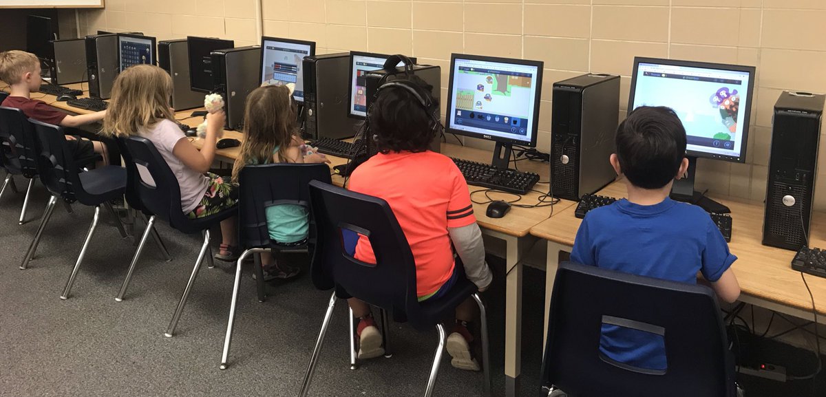 Working hard to achieve our goals <a href="/DSBNSummerHEAT/">DSBN Summer H.E.A.T</a> - We reaches our first reading and Dreambox goal so quickly! Week 1 we read 208 books and completed 281 Dreambox lessons! #workinghard #reachingforgoals #teamwork #learningisfun #summerheat <a href="/DSBNSummerHEAT/">DSBN Summer H.E.A.T</a>