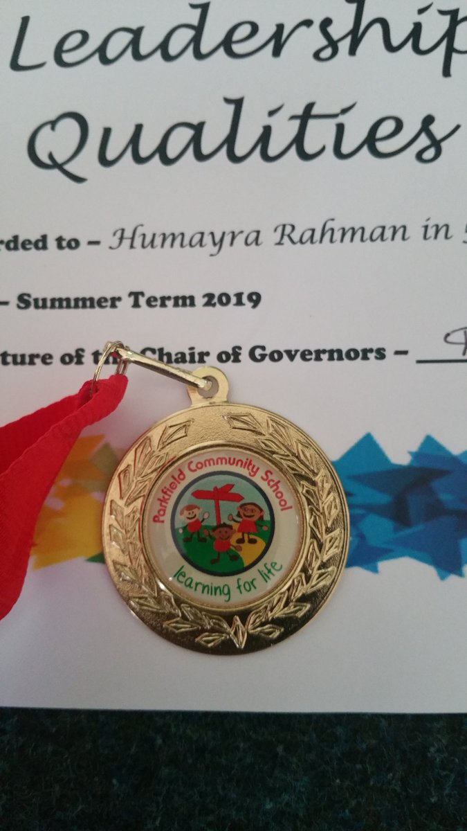 Humayra receiving her school governors medal @ParkfieldSchool for her good effort.
#governorsmedal