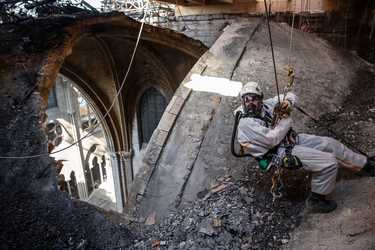 PaulMMCooper's tweet photo. Photography from inside the fire-gutted Notre-Dame Cathedral in Paris.

Source: https://t.co/ryTnazUkfw https://t.co/kzDCkDVEj9