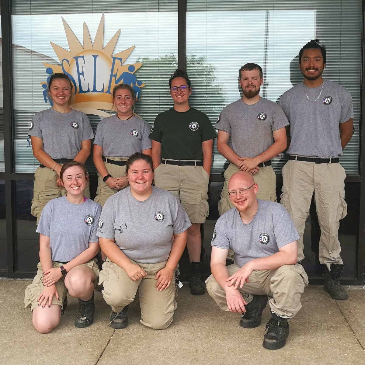 SELF_helps's tweet photo. Meet @AmeriCorpsNCCC Team Maple 7! They're staying with us in Hamilton for the next seven weeks to work with Neighbors Who Care: Home Repair. Let's get things done! #SELFhelps https://t.co/WIkdOEb118