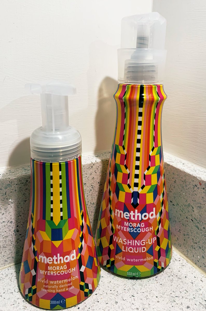 nicolablakeNPS's tweet photo. Thank you to @MoragMyerscough &amp; @methoduk for brightening up this weeks shopping delivery #coloursplash #methodaddict #smellsdevine #LookGoodDoBetter https://t.co/2ZdfdFhbdk