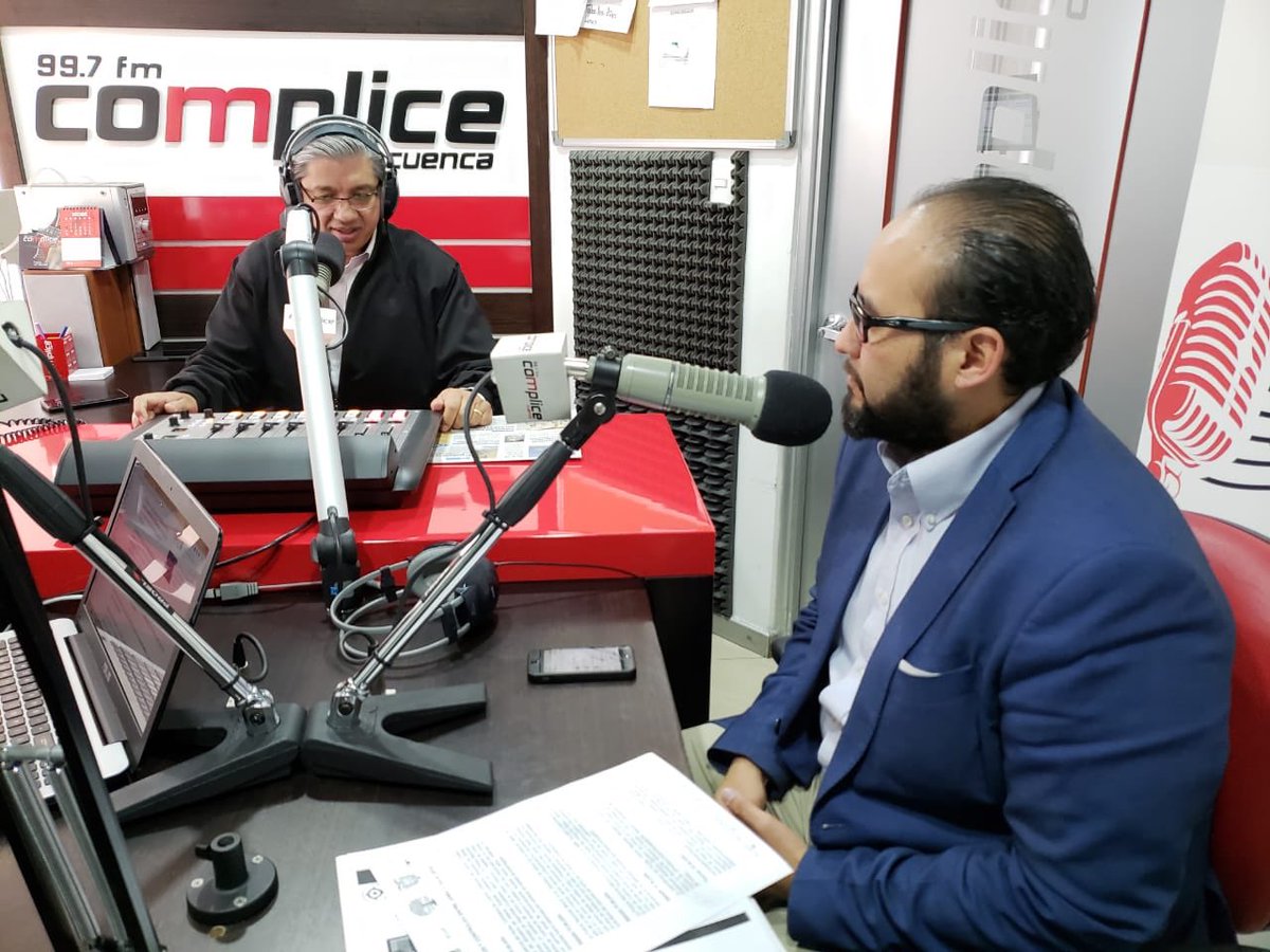 goberazuay's tweet photo. “Tuvimos un Comité de Seguridad Ciudadana Provincial que tuvo un importante aporte para determinar competencias. Establecer el uso de suelos es fundamental para evitar el conflicto social”. Gobernador (e) @xaesma en @complicefm. #AzuaySegura https://t.co/P5xop3E28e