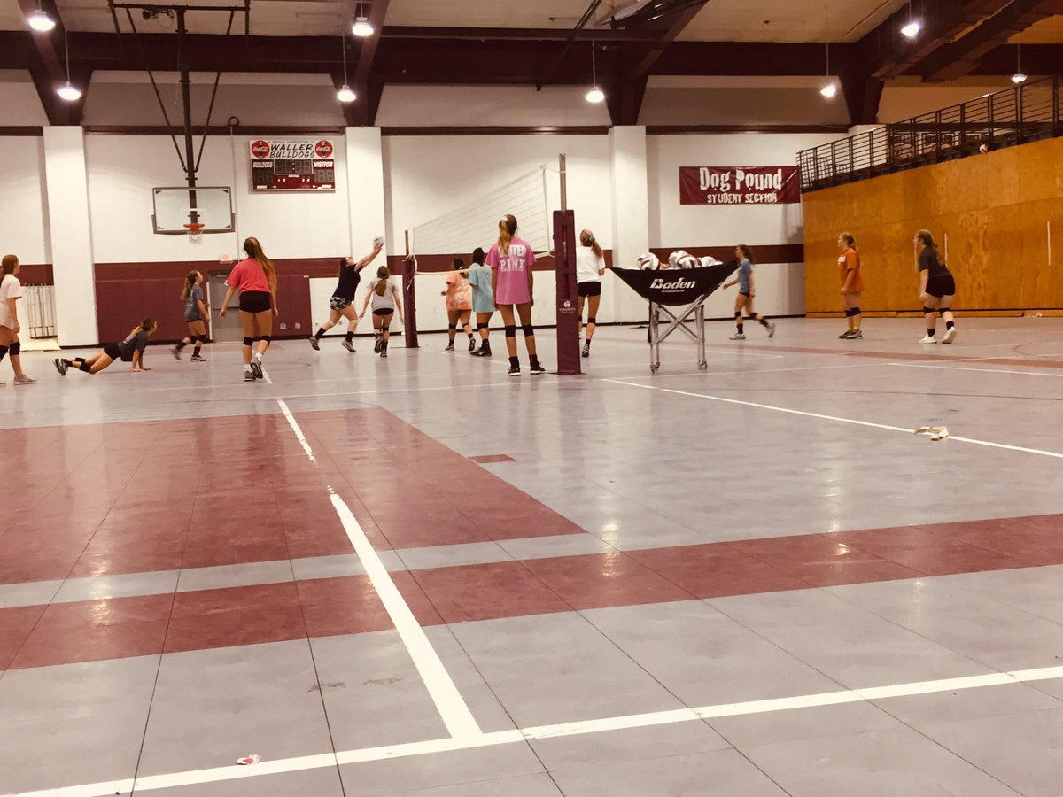 WallerHSVball's tweet photo. Open Gym Success today! Everyone worked hard on defense and finished up with a little 6 vs 6! Everyone stepped up and played hard!  Putting in the work! #summerwork #fallsuccess #LadyDawgVB https://t.co/Q0QYzSzsde