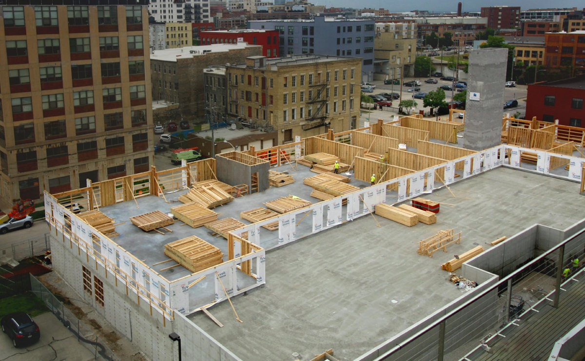 AltiusCompany's tweet image. Last week #TheYards in #WalkersPoint, finished up with the 3rd floor wall  layouts. This week more walls are going up while the carpenters continue framing.  MEP Contractors to start roughing in next week!
#BuildItBetterTogether #AltiusBuildingCo #Milwaukee #ConstructionManagers