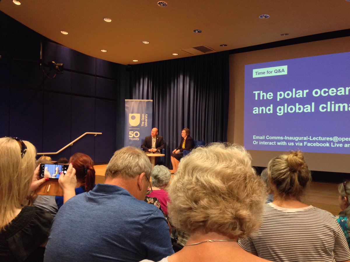 S309geology's tweet image. Awesome lecture from ⁦@icey_mark⁩ making critical points about climate change and the role of the OU ⁦@OpenUniversity⁩ in communicating this to the wider public #OUtalks