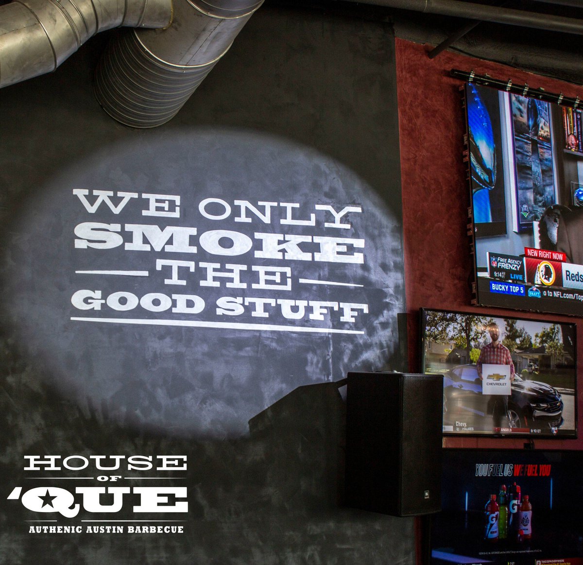 Trivia Night TONIGHT w/ <a href="/joetrivia/">Joe Trivia</a> 🤨🤔 Come &amp; Get Quizzzy!! 
. 
houseofque.com