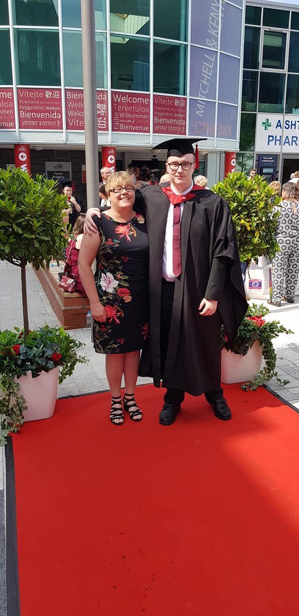 RyanJFisher_'s tweet photo. Graduation: ✅

Leaving @UCLan with a first class honours degree in Sports Journalism.

Had a great 3 years, onwards and upwards 💪

#UCLanGraduates https://t.co/C2RXehlz1s