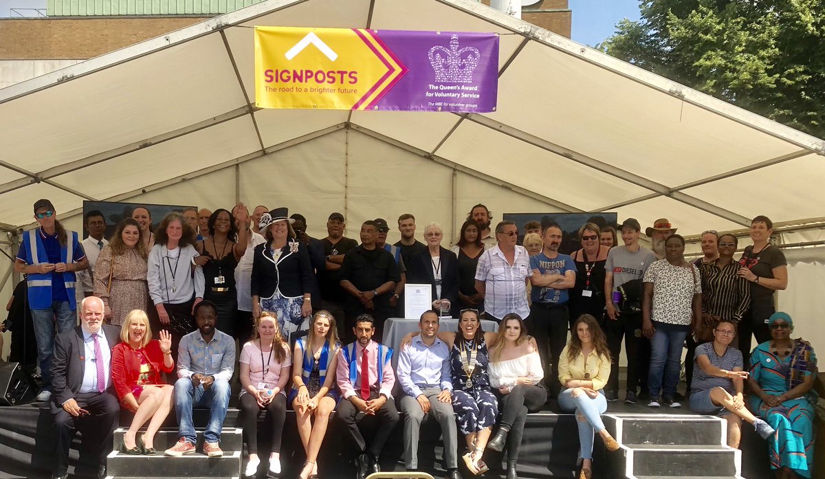 signpostsso's tweet photo. A massive thank you to each and every Team SP #volunteer there have been so many of you  over the years, and you are all TOTALLY AWESOME  😎 #legends @DaveTownley2 @andybeedle1 @RaqabKhan2 @lizzieheartx @VolunteerLuton https://t.co/rxPFe6oGpp