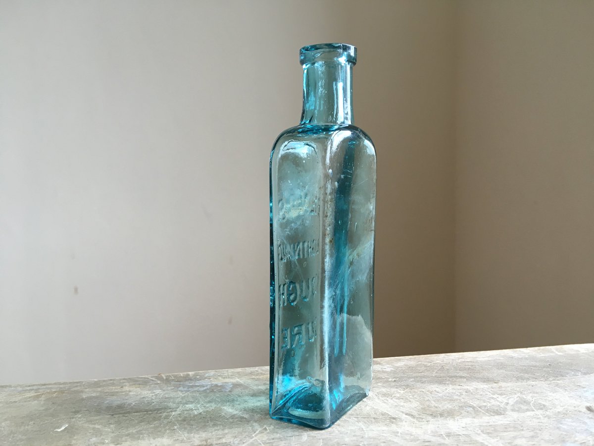 DanielsFayre's tweet image. ebay.co.uk/itm/2332892335… #Antique #Antiques #VENOS #LIGHTNING #COUGH #CURE #Embossed #Glass #Bottle #Distressed #Salvage #c1900s #SalvageHunters #DrewPritchard #ForSale #collectables #DanielsFayre #DifferentFromTheCrowdatDanielsFayre #Chemist #Medicine #Apothecary #Pharmacy
