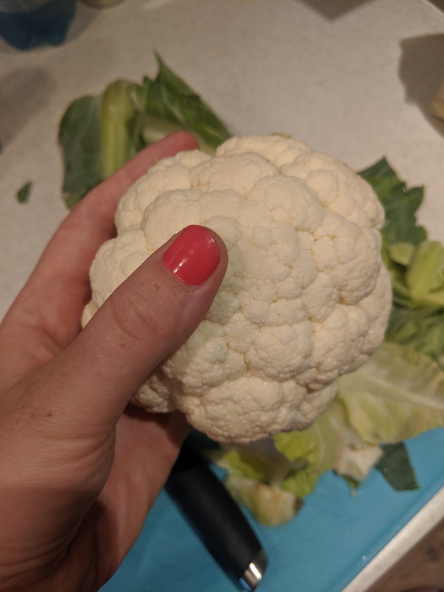 jojoward5's tweet photo. @dollyalderton One pound and ten pence for this little bastard of a cauliflower from a Tesco 'Express'. ONE POUND TEN. https://t.co/ggEQcHNBkM