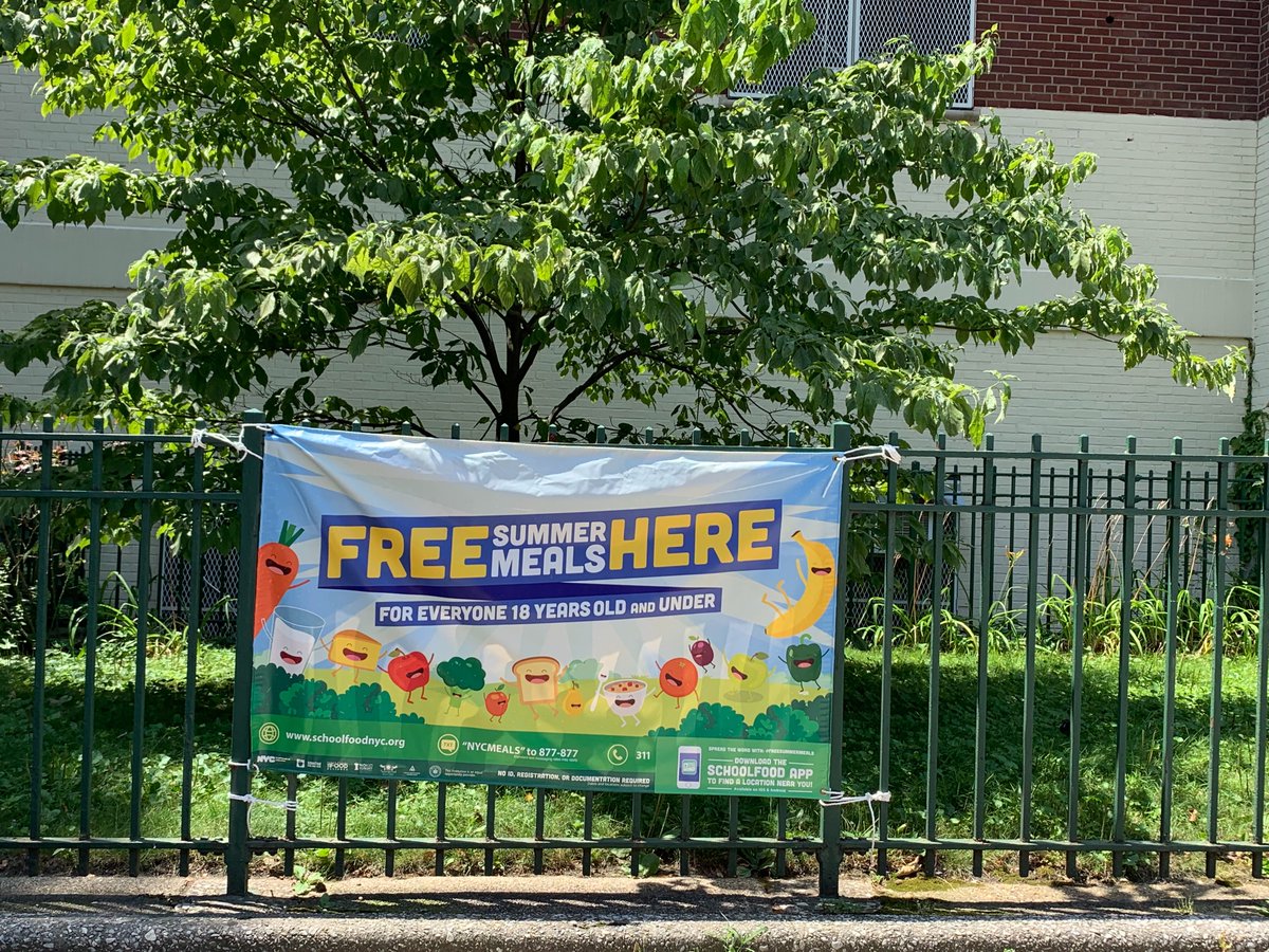 caravanstudios's tweet photo. There are now approximately 45,000 open, free #SummerMeals sites in the USA. You can find them using our #RangeApp. Here are some in #NYC. Find your site at https://t.co/v9pzFUAq6g https://t.co/I1MlaLHI3k