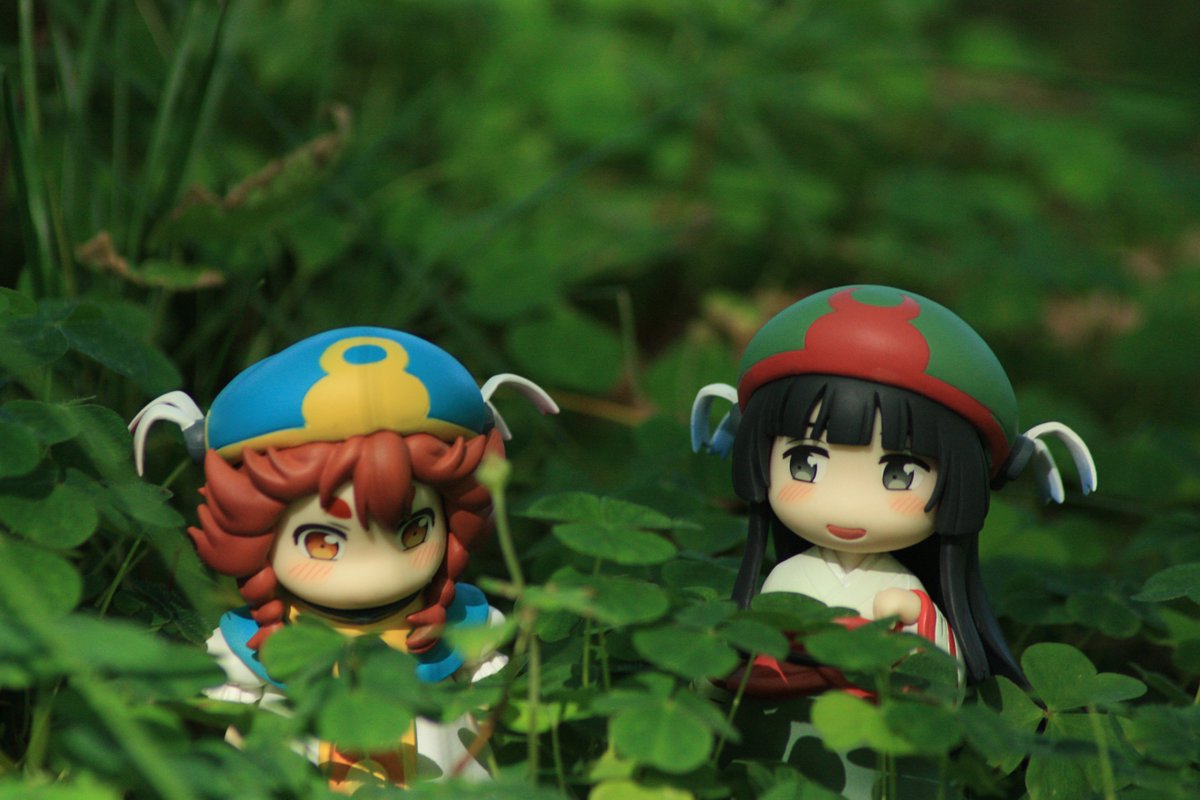 Victory_Fraud's tweet photo. Went out for some photography with my favorite 3.5 inch girls, Hakumei to Mikochi from the anime with the same name. Tiny Little Life in The Woods #hakumiko https://t.co/OTUXx9oEZ5