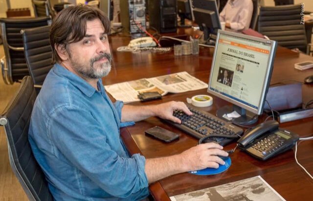 Num Brasil que derrete, nas redações cada dia mais sem alma, vai fazer tanta falta Rogério Daflon. Amigo de fé, doce rebelde, amante como poucos do ofício, com todas as obrigações que isso implica. Tamos juntos sempre, mano velho.