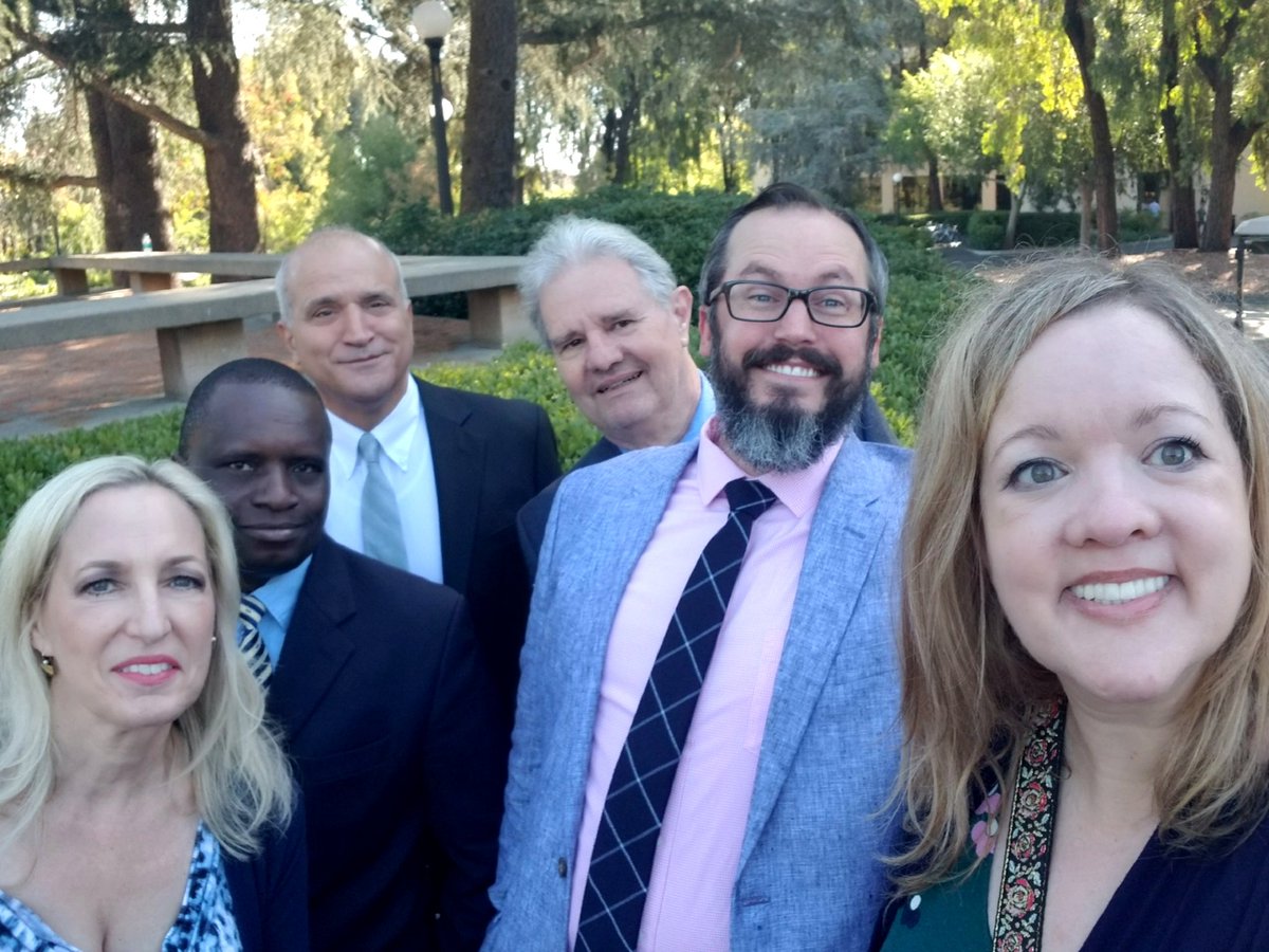 AndiMcClan's tweet photo. My #JSA colleagues are amazing. #BeThePeople #FightApathy #JSAStanford https://t.co/m39RcQxrb6