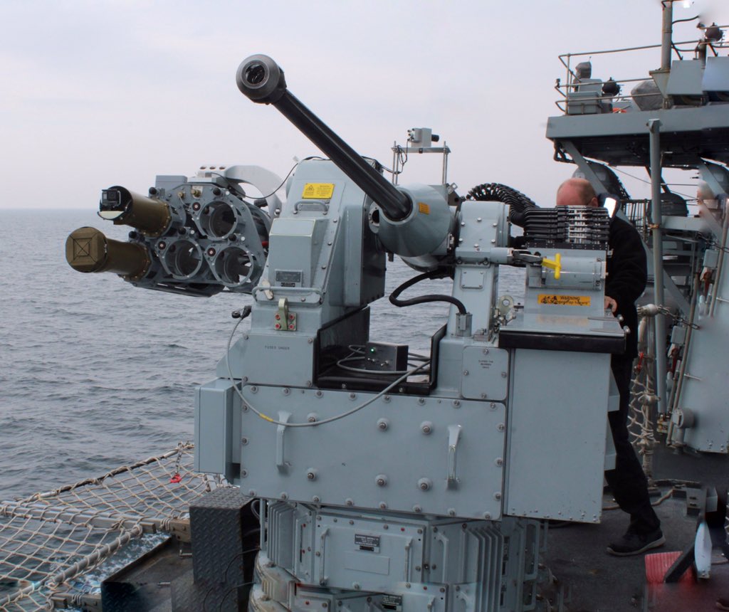 D_neM57XoAEXPBn.jpg:large