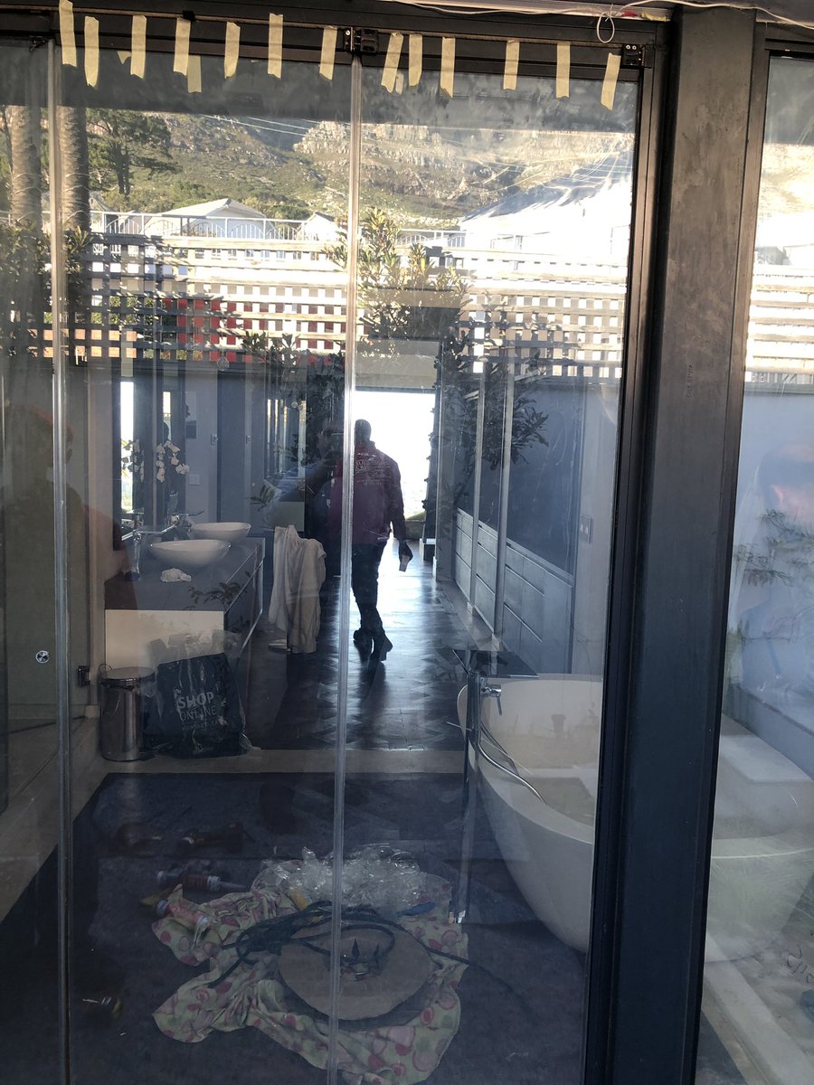 slickblinds's tweet image. New project in #capeTown #switchable-glass #smart-home