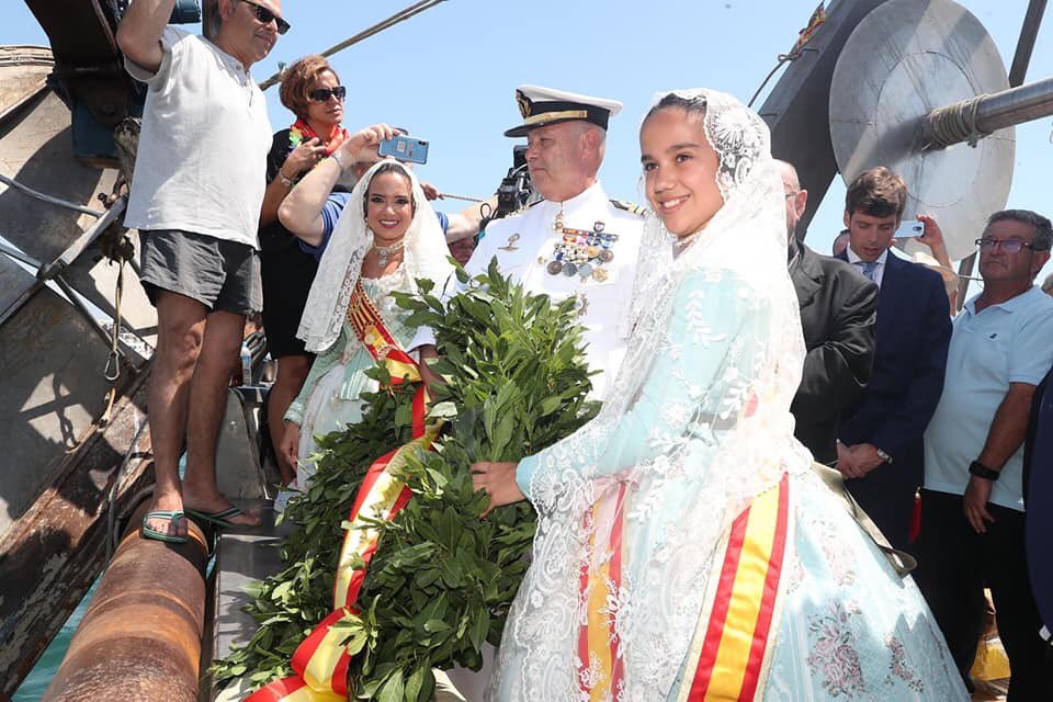 JCF_Valencia's tweet photo. 💐💐Com cada 16 de juliol, hui hem celebrat la Festivitat de la Mare de Déu del Carmen. Les nostres #FFMMV19, Marina i Sara, han participat en l'Eucaristia i Processó celebrades en honor a la Patrona dels Mariners i dels Poblats Marítims.💐💐 https://t.co/tGukyPm5nx