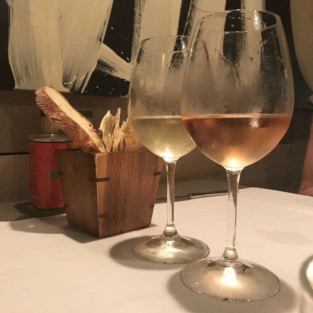 enotecaria's tweet photo. #franciacorta #igttoscanorosato

#sparklingwine #rosé #Rosato #igttoscano #enotecaria https://t.co/SEPth4274Q https://t.co/2x7LKZw2Yc
