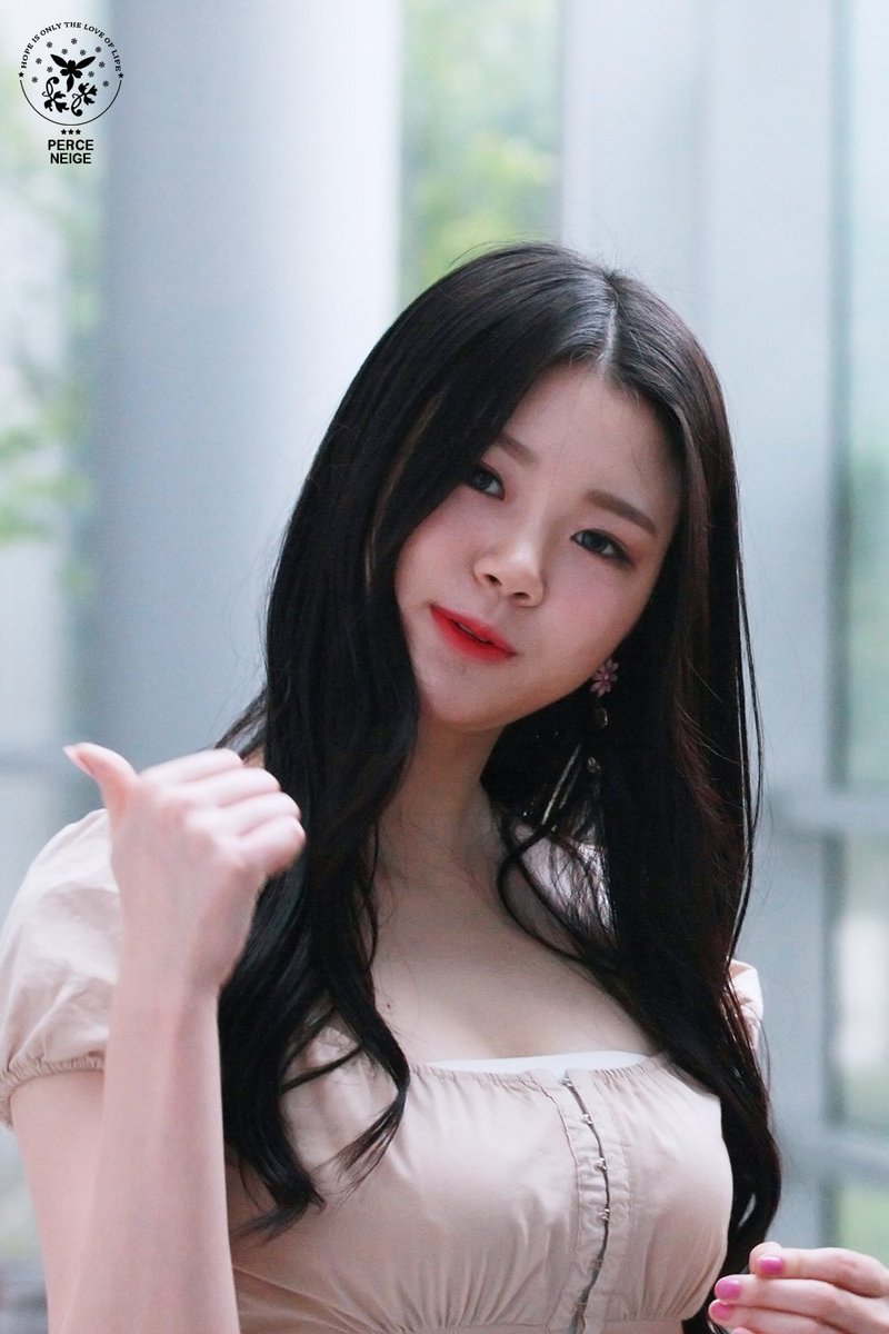 PN_pic's tweet photo. 2019.07.15
ETN SHOW-UP
#Lusty #러스티 #하린 #이솔 #윤지 #예령 https://t.co/JAHFKGMrFG