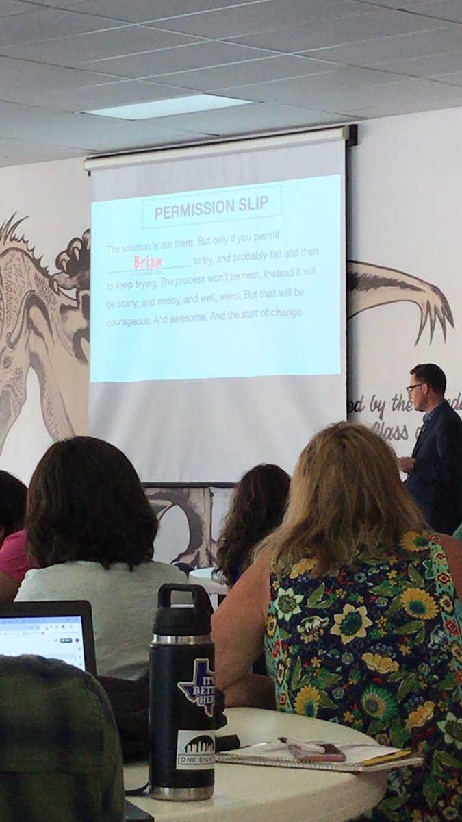 AndrewSharosAP's tweet image. “Learn to free yourself from the expectations of others and walk away from the games they impose on you. We don’t have to play that game. We just have to do our best.” #advancedrrisd 
Love this from @brianhousand