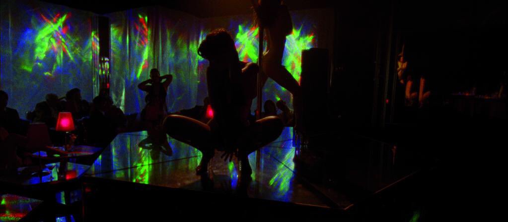 Movies that changed my life forever A THREAD : Enter the Void (2009) Directed by Gaspar Noé