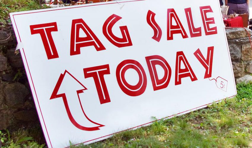 tagsaleblog's tweet image. Are you having a #yardsale #tagsale #garagesale #thrifting this weekend. Let us know and will RT for you! Thanks @tagsaleblog