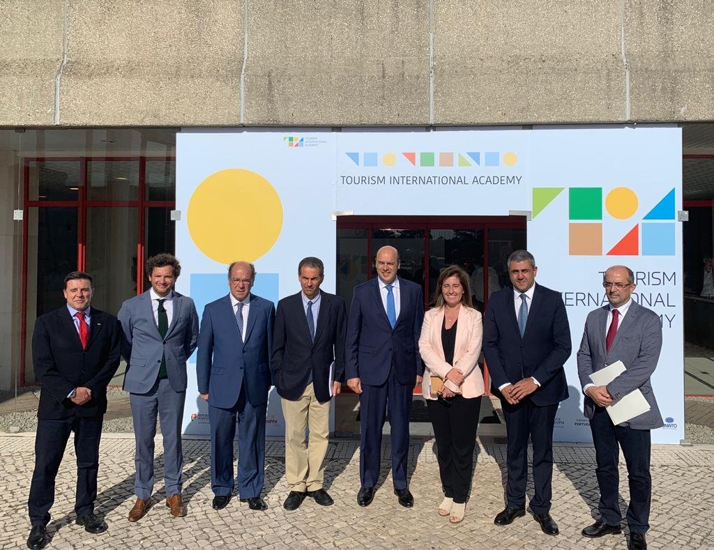 ÎÏοÏÎλεÏμα εικÏÎ½Î±Ï Î³Î¹Î± Portugal Tourism and World Tourism Organization launch Tourism International Academy in Estoril