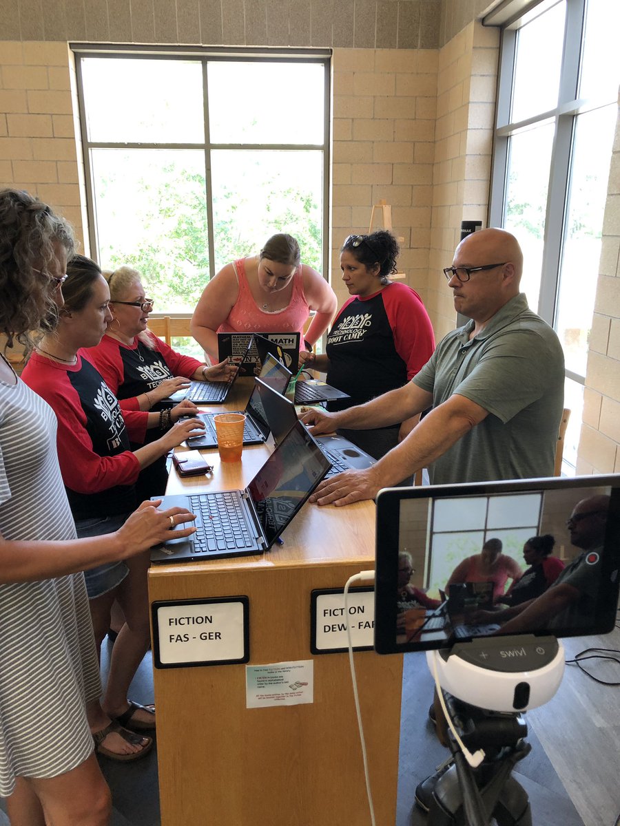 Geeky_Goggles's tweet image. Mini lesson in action #equatIO #bcsdbootcamp 2019