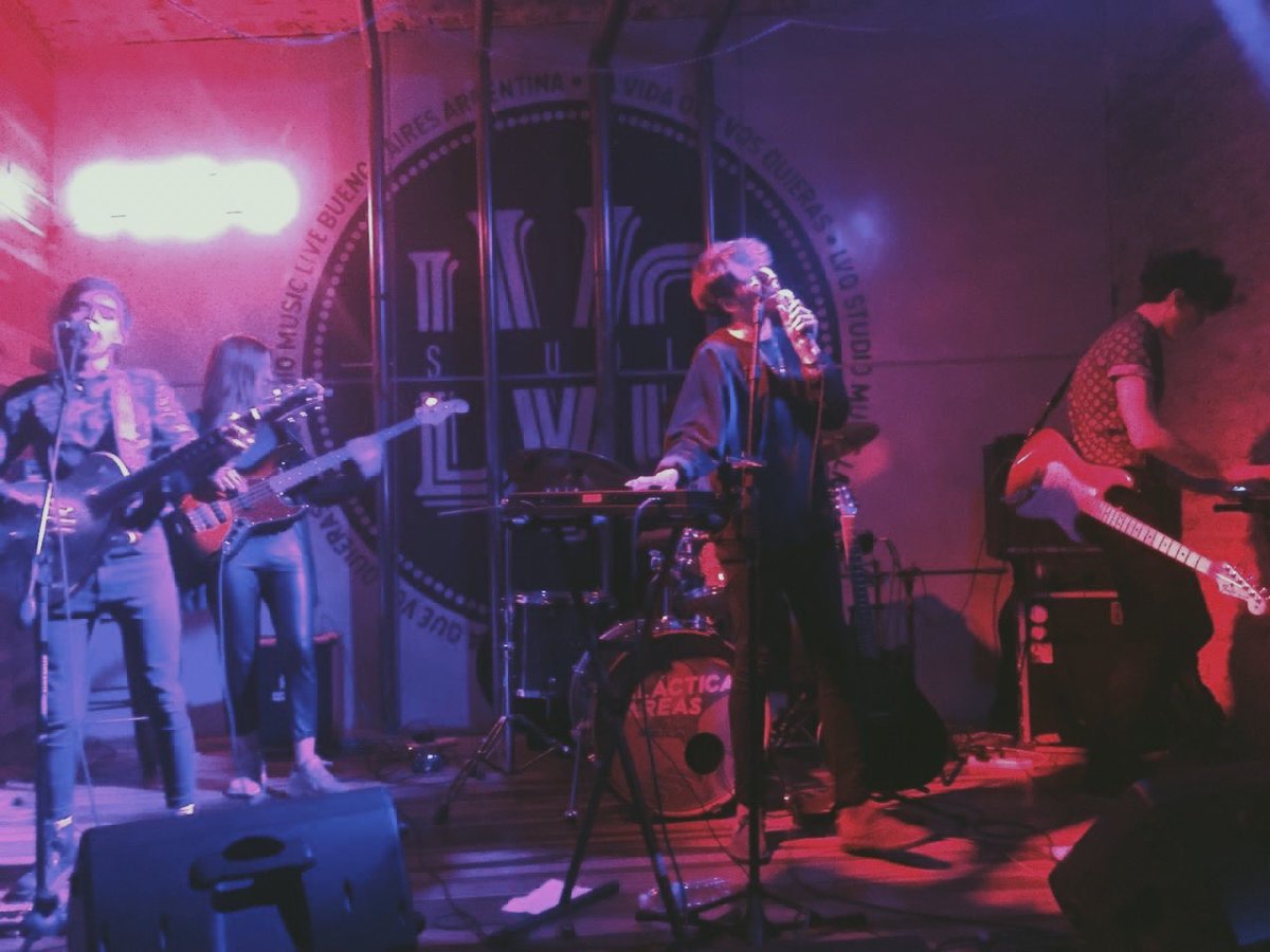 galacticasm's tweet image. Gracias a todos los que se acercaron a Rabia Bar el sábado. Se armó un flash re lindo. Ahora le metemos a preparar todo para la publicación de nuestro próximo single.