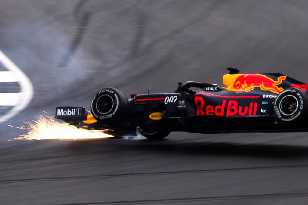 JessGraceRoach's tweet photo. Some more images from my @F1 work experience shoot at #BritishGP. Thanks @PhotosByPennie for the loan of a lens. #canonphotography @wbuxtonofficial @LandoNorris @RenaultF1Team @redbullracing @F1Thommo @jamesmoy @McLarenF1 https://t.co/CkONW2FeUG