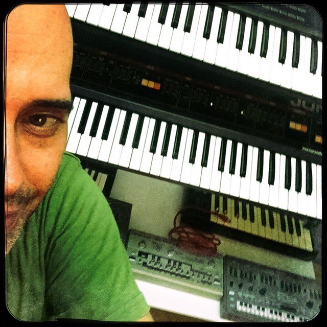 Ctrls303's tweet photo. 🇬🇧Prepared to work this summer 🇪🇸 Preparado para trabajar este verano #WaveStudio #Roland #Juno60 #Juno2 #Sh101 #TB303 #MC202 #YamahaCS01 #Novation #BassStation #DrumStation #Akai #S950 #S3000 #EmuSynthUltra #Doepfer #ElectronicMusic #Techno #Ctrls303 https://t.co/YFa4OXg7Ql