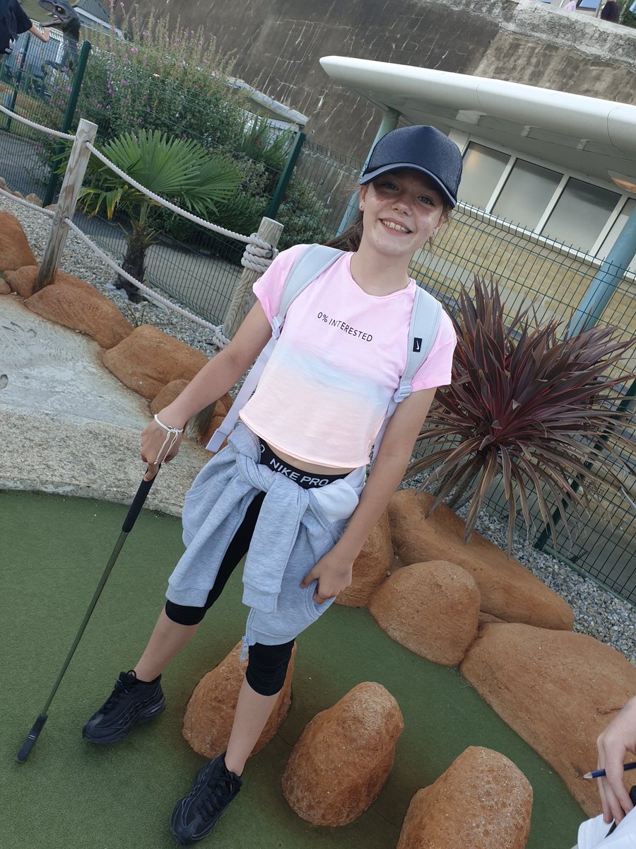 JWharfe's tweet photo. Yr 6 - Golf's always crazy with this lot! @Miss_McKay19 @DockrellMiss @StanwayMr https://t.co/J4ixWaNYm3